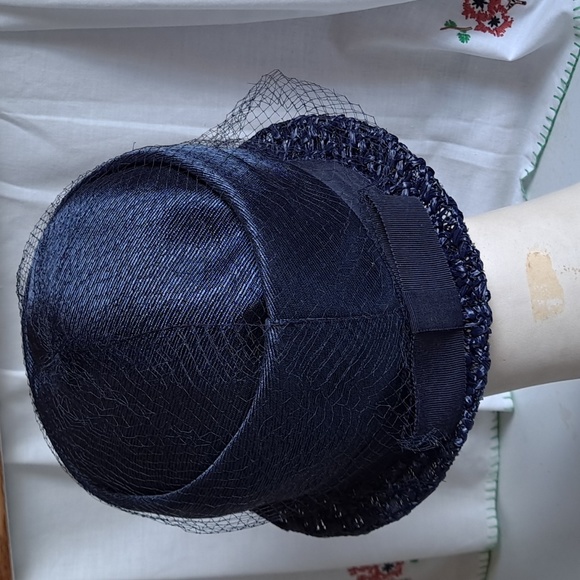 Vintage Faux Straw Hat - Picture 3 of 9